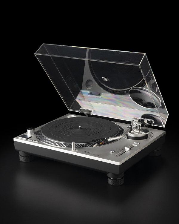 [월간오디오 2022년 11월] Technics SL-1200GR  다이렉트 드라이브 턴테이블의 새로운 표...